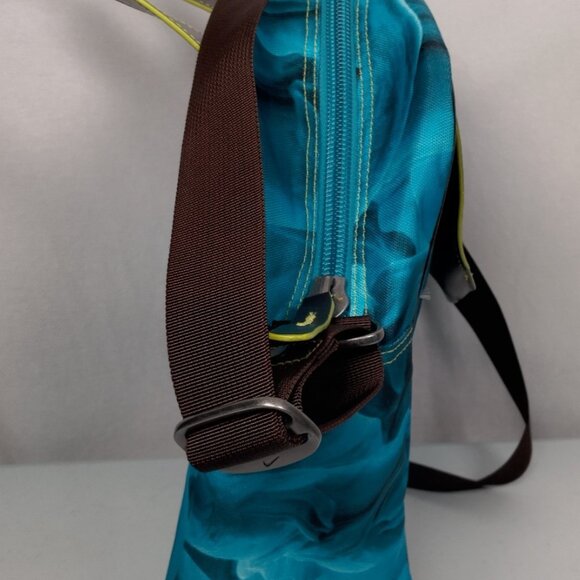 Nike Tote Bag Blue Abstract Print Padded Shoulder Strap Trippy Swirl Travel - Picture 14 of 16